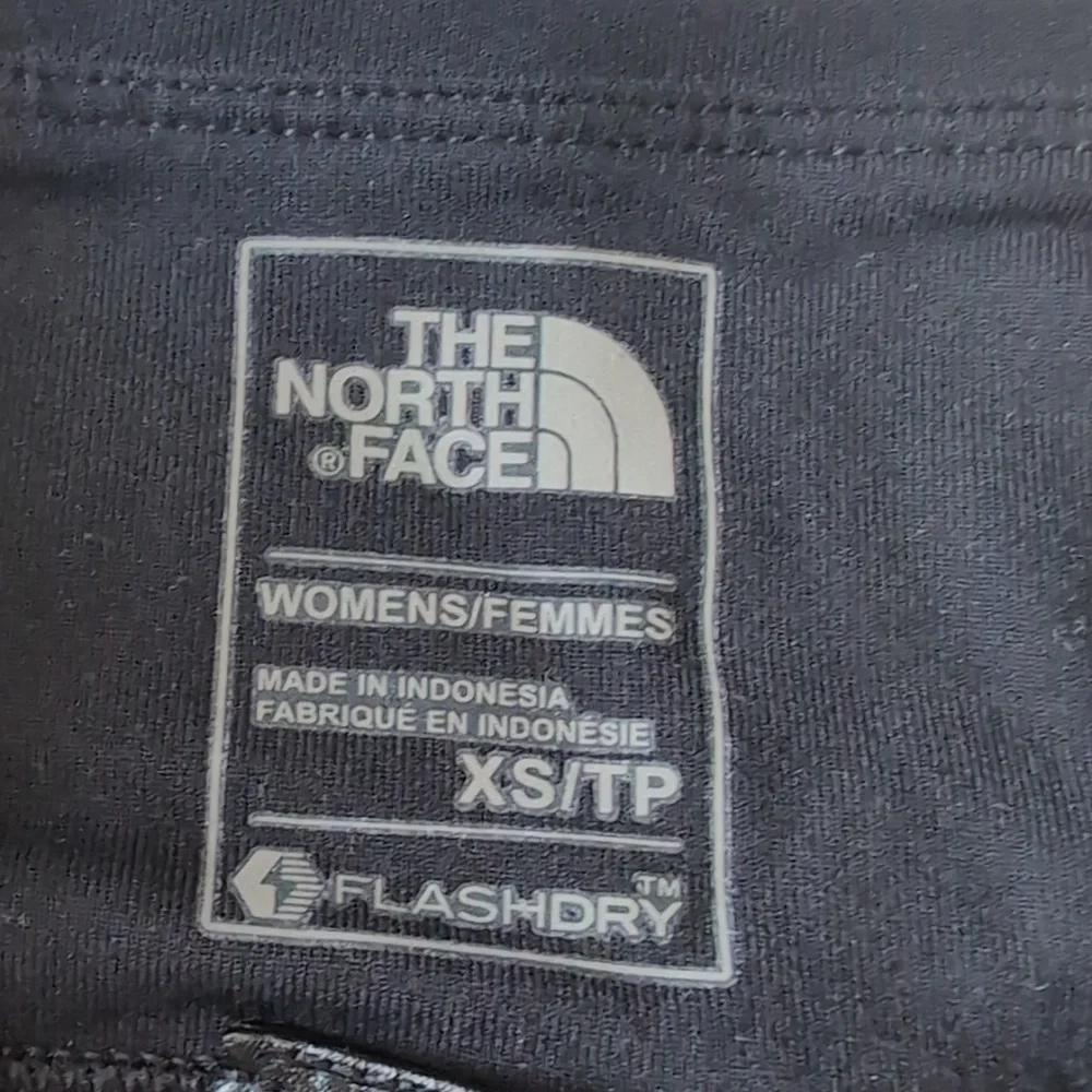 The North Face Women's Black Skort - Picture 2 of 8